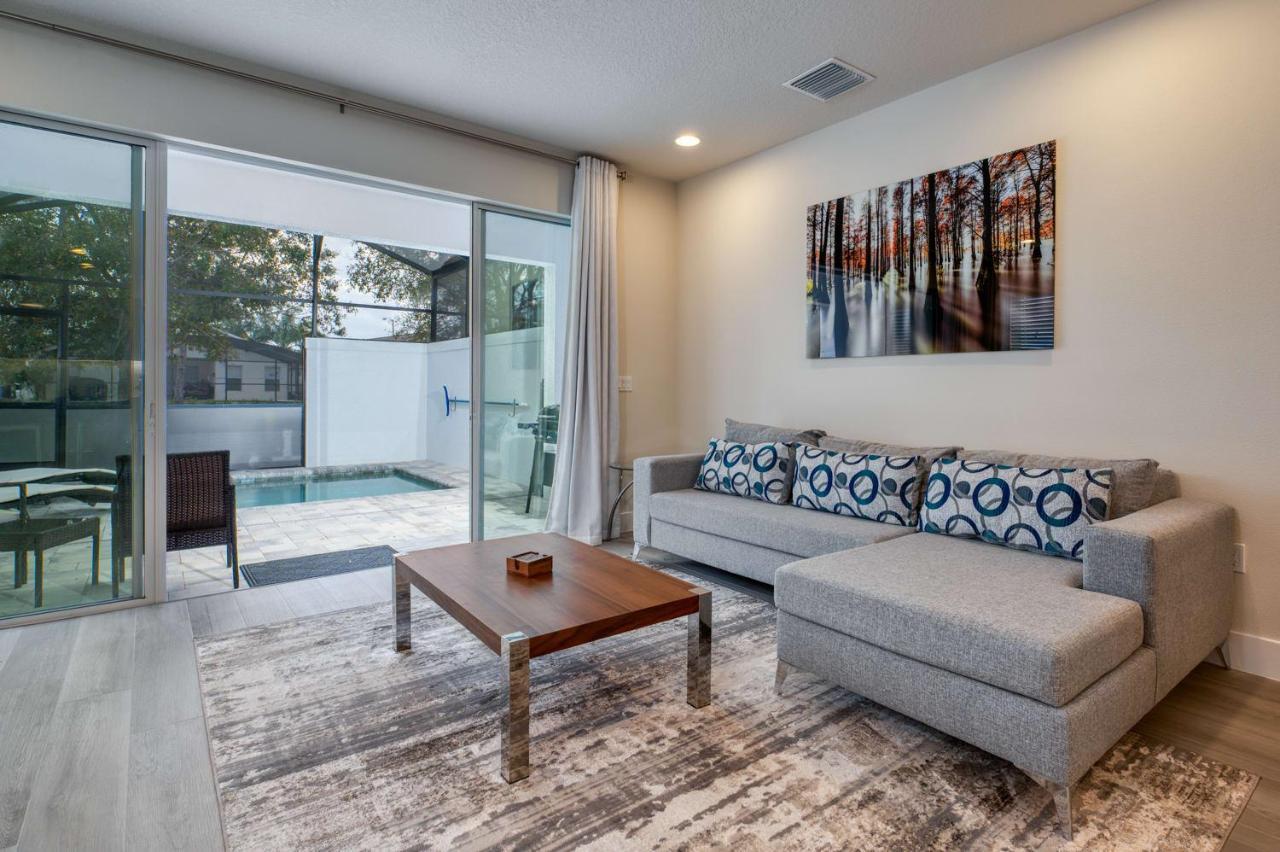 Pleasant Townhome With Private Pool Near Disney Four Corners Екстер'єр фото