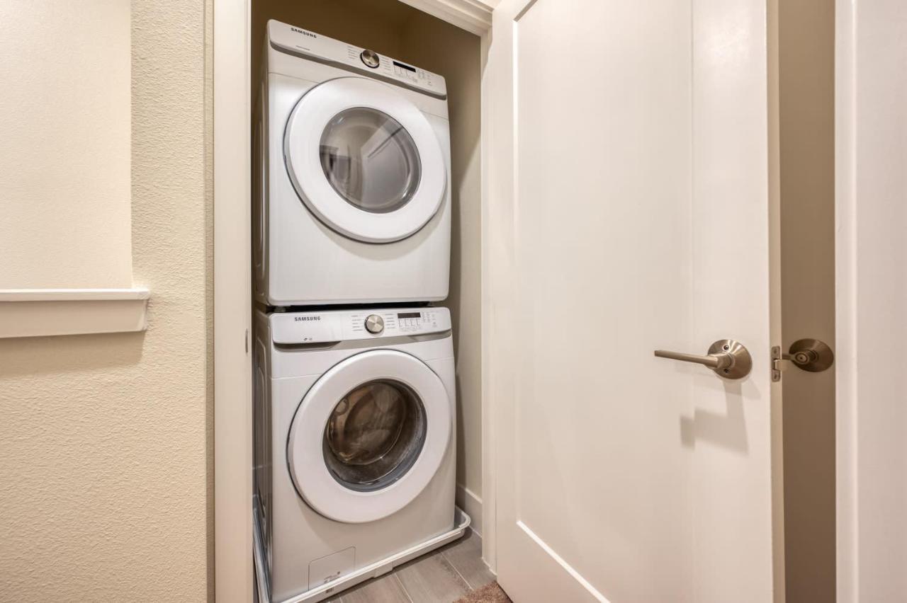 Pleasant Townhome With Private Pool Near Disney Four Corners Екстер'єр фото